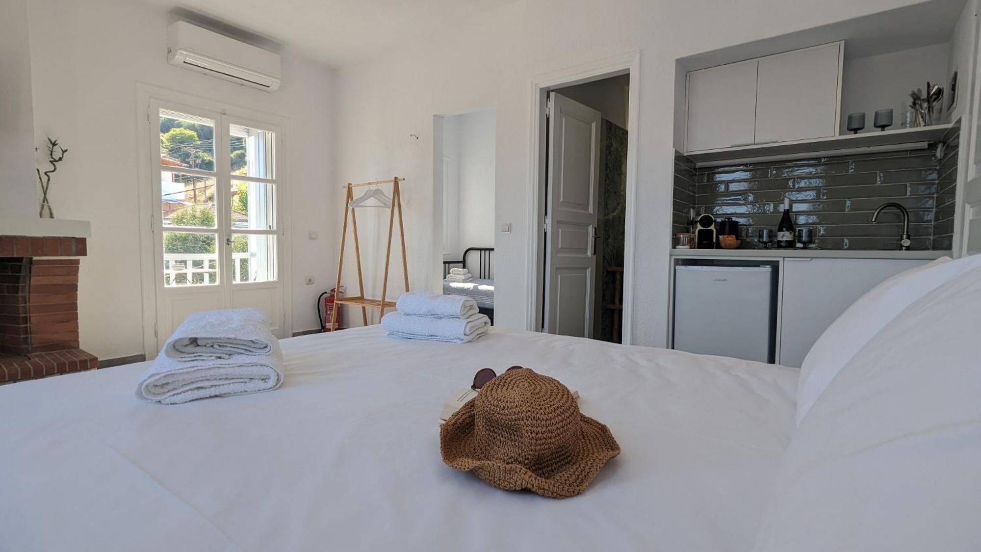 סקופלוס טאון The Botanist Guesthouse מראה חיצוני תמונה